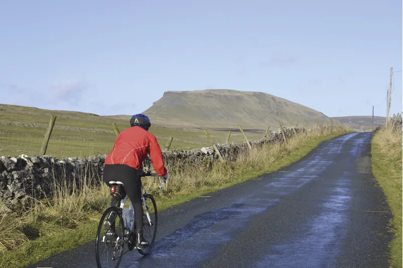 Cicerone - Cycling In The Yorkshire Dales - Harry Dowdell-2